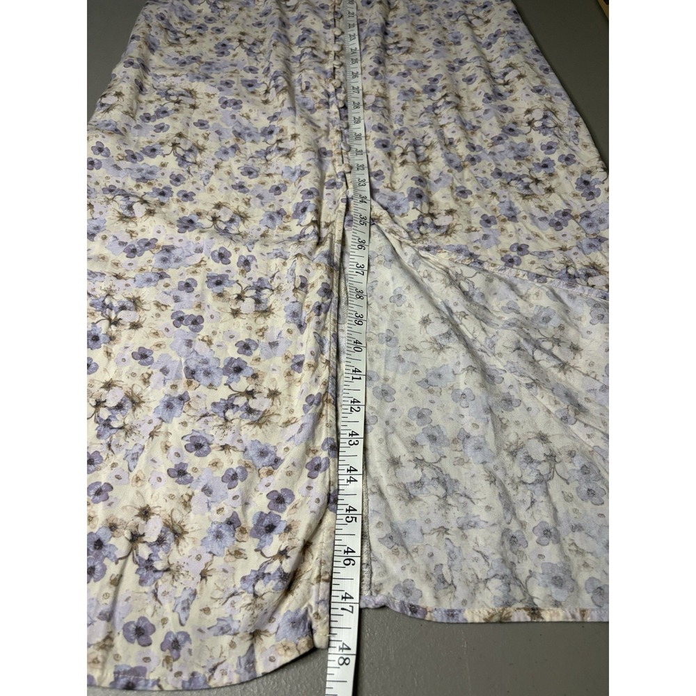 H&M Cottagecore Floral Dress Size Large Lavender Pastel Buttons Flowy Romantic - Picture 5 of 8